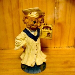 Boyd’s Bears Ima Scholar….Celebrate